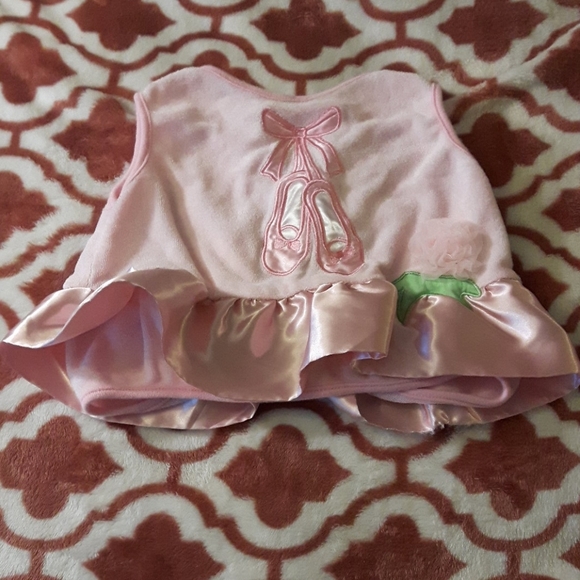 size 18M two-piece ballerina onesie an bib - Picture 4 of 6